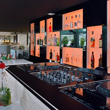 Hotel Innside By Melia Bosque 4*
